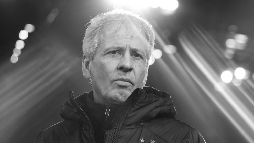 Favre ძირს ორშაბათი!