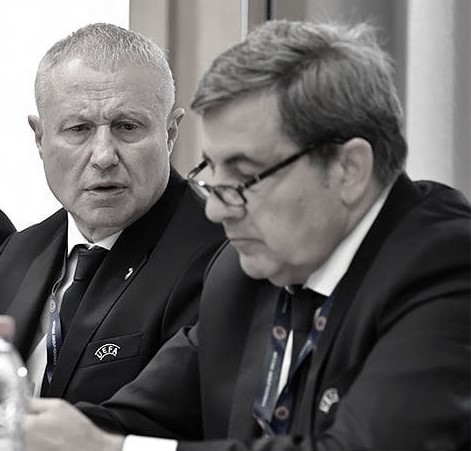 გრინდელო პრეზიდენტი პრესამ და საათმა შეიწირა