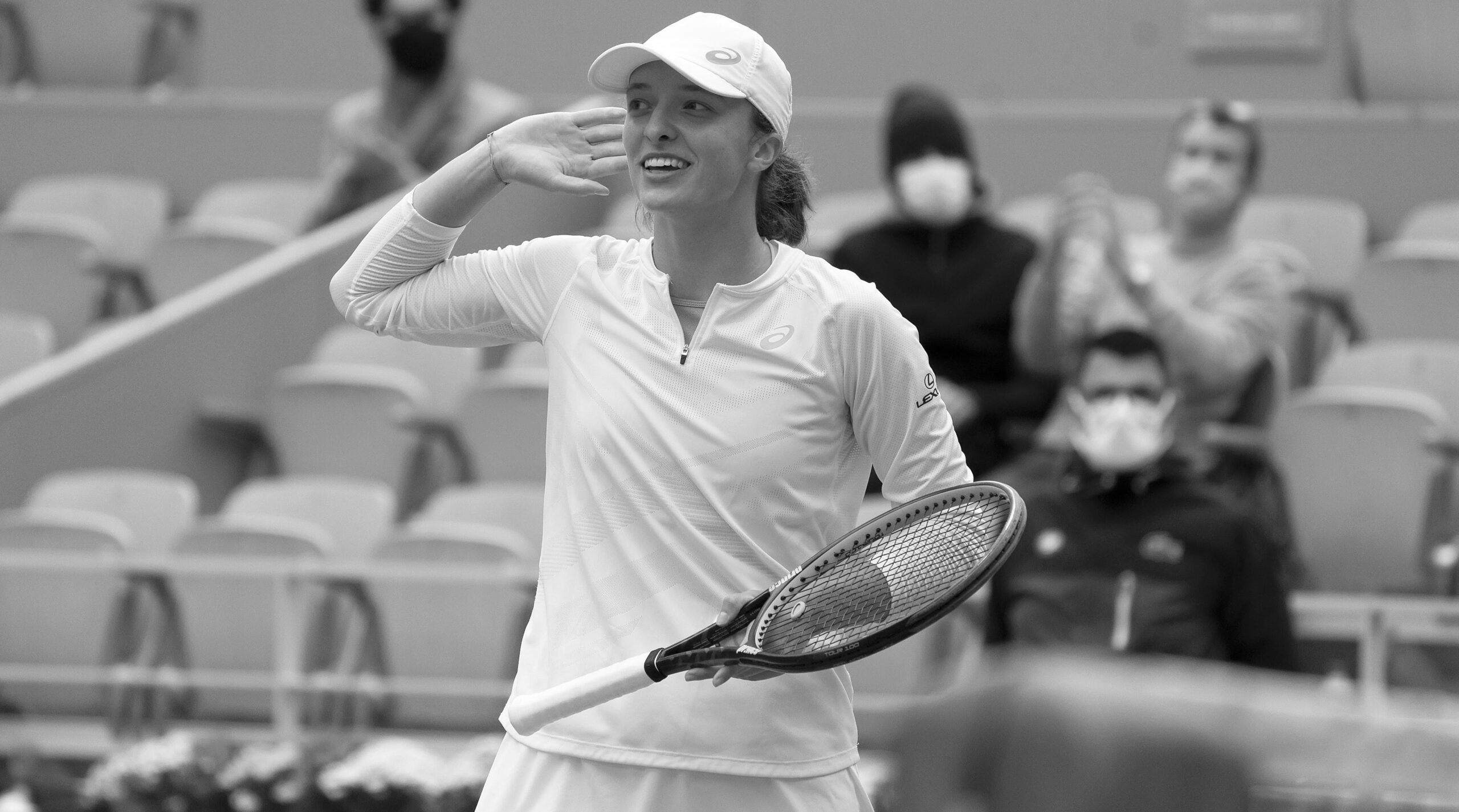 https___www.si.com_.image_MTc2MDAxOTYxNTg0MjQwNTE5_iga-swiatek-2020-french-open პოლონეთის გმირი