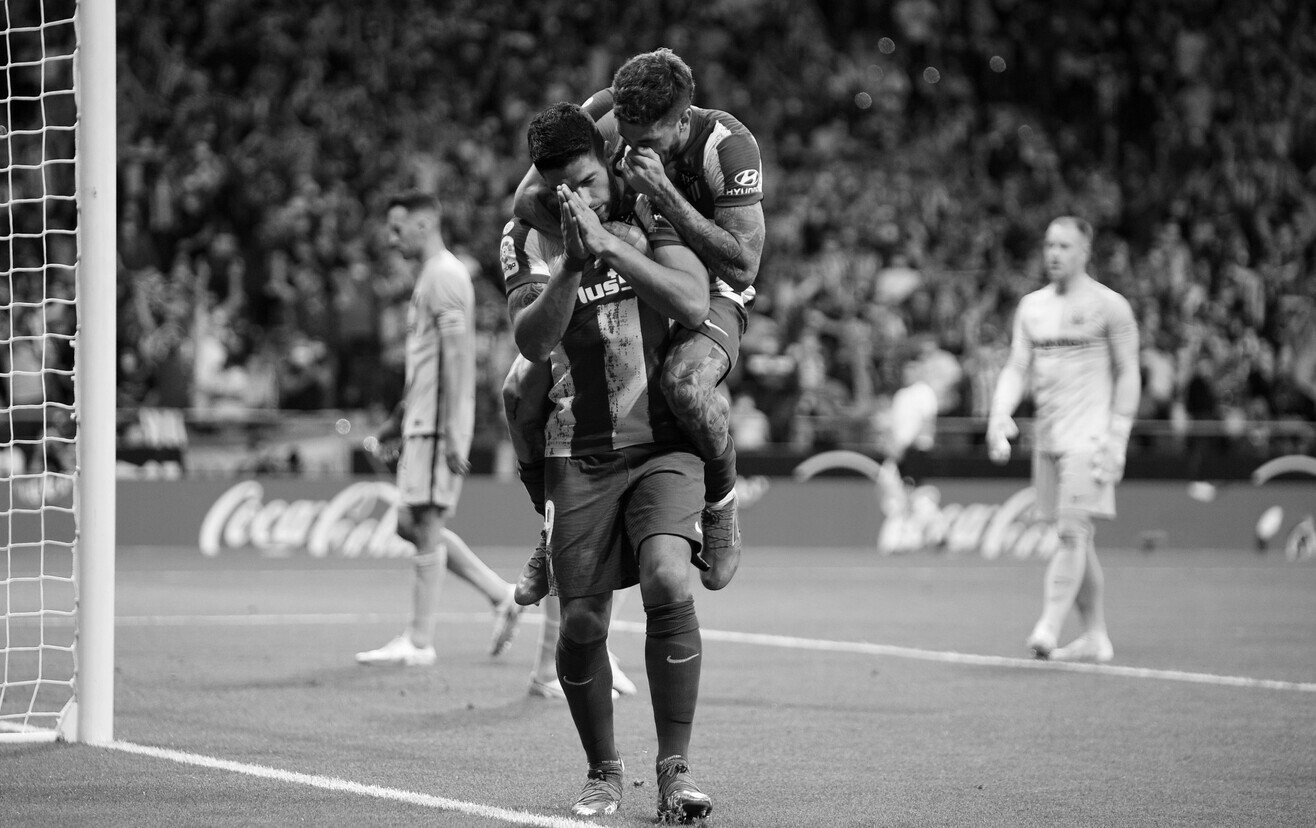 Luis Suarez დამირეკე ტელეფონო