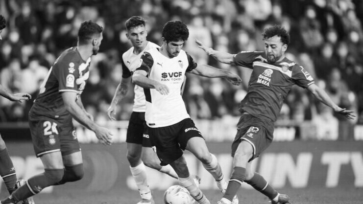Valencia 1 ვალენსია თოვლის პაპას დაავიწყდა
