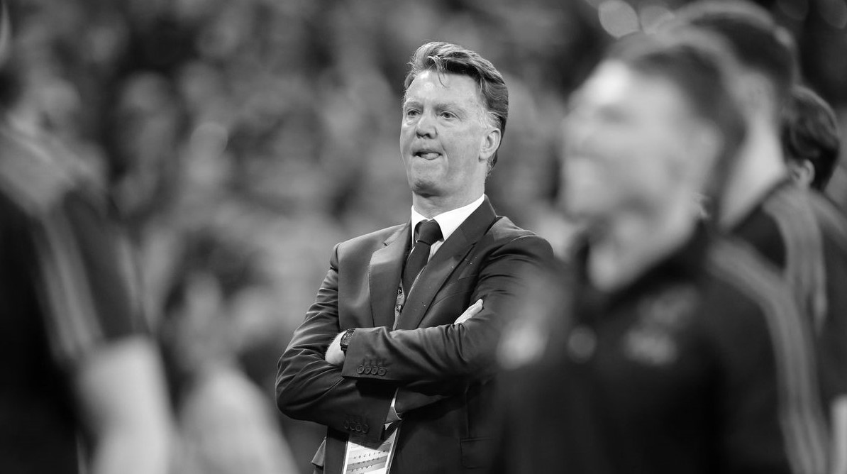 0_GettyImages-533315326 ვან გაალი ფიფას: თქვენთვის ფეხბურთი მხოლოდ ფულია