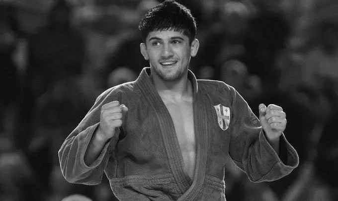 247918659_245317124448329_5182428336639017003_n შავი ოქრო პარიზში