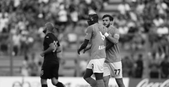 რა სიახლე იყო ნაპოლის თამაშში?