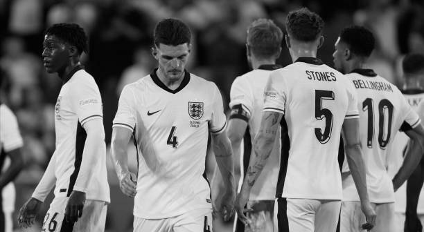 England აბსოლუტური არაფერი
