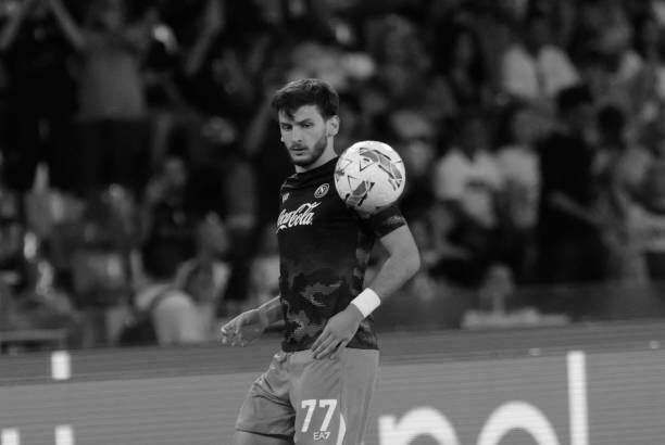 Kvaratskhelia ნაპოლი არის ჯერ კვარა და შემდეგ ათი კაცი