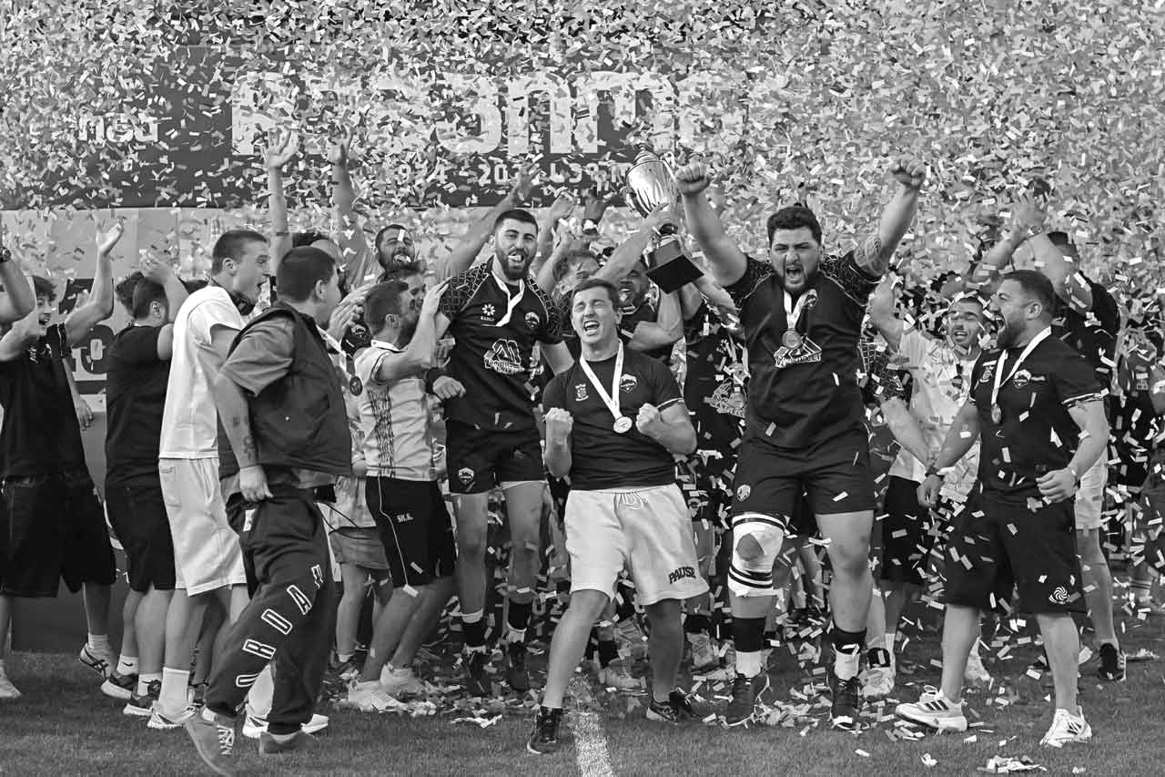 პატარა გორი დიდ 10-ში