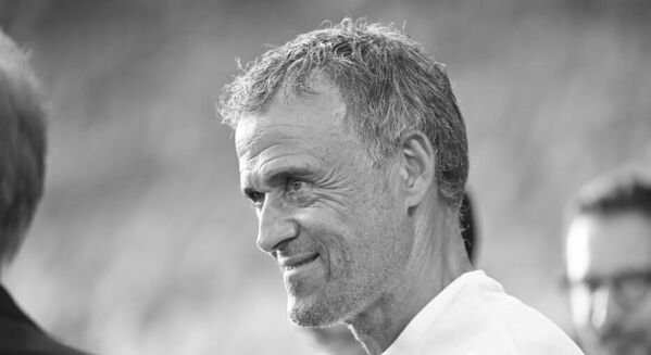 Enrique ლუის ენრიკე საოპერაციოა