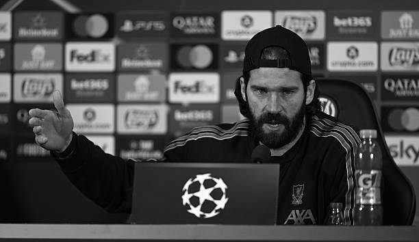 Alisson ალისონი სალაჰს აუცილებლად დაელაპარაკება, მაგრამ ცალკე